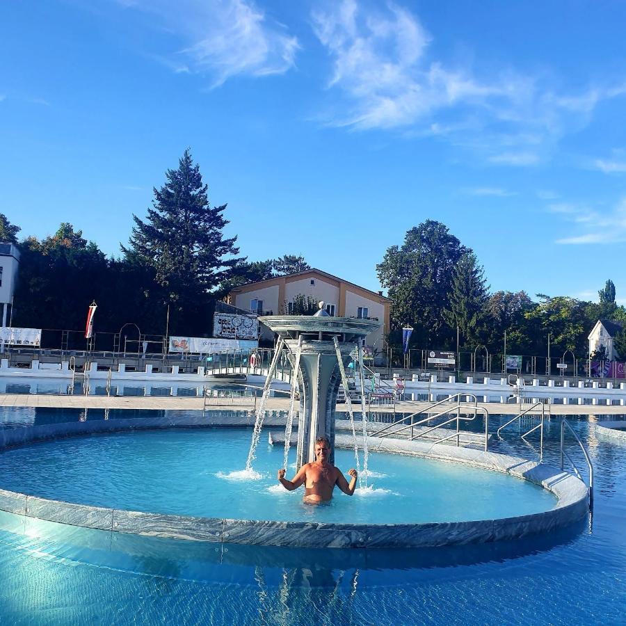 Das Gutenbrunn Thermen & Sporthotel 巴登 外观 照片